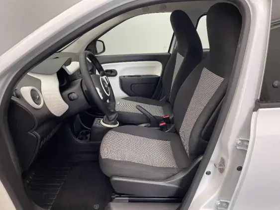 RENAULT TWINGO III - voiture d'occasion - Photo 17