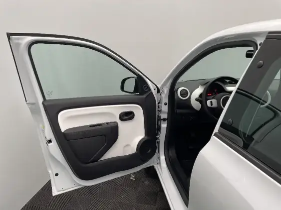 RENAULT TWINGO III - voiture d'occasion - Photo 18