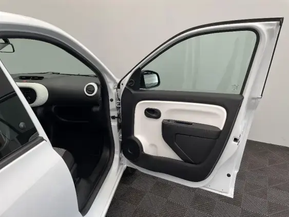 RENAULT TWINGO III - voiture d'occasion - Photo 19
