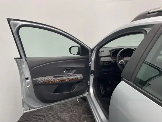DACIA SANDERO III - voiture d'occasion - Photo 19