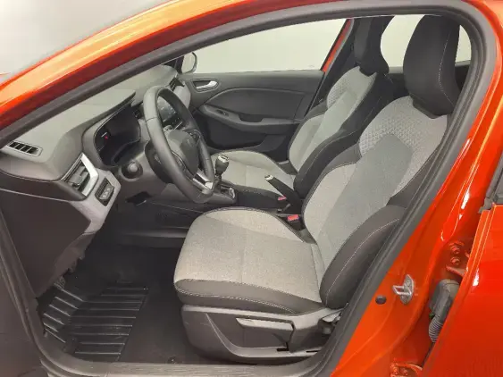 RENAULT CLIO V - voiture d'occasion - Photo 18