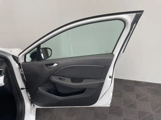 RENAULT CLIO V - voiture d'occasion - Photo 18