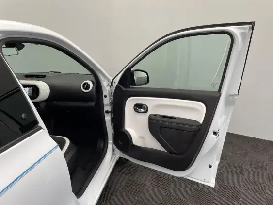 RENAULT TWINGO ELECTRIQUE III - voiture d'occasion - Photo 20