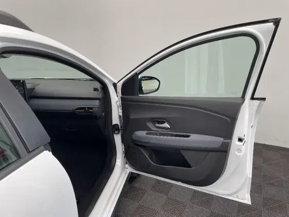 DACIA SANDERO III - voiture d'occasion - Photo 20