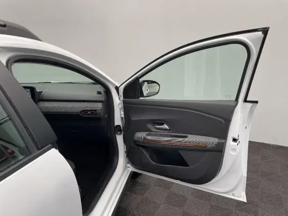 DACIA SANDERO III - voiture d'occasion - Photo 19