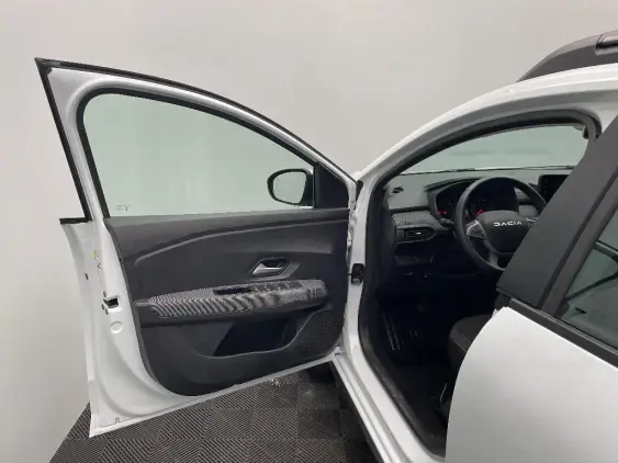 DACIA SANDERO III - voiture d'occasion - Photo 18