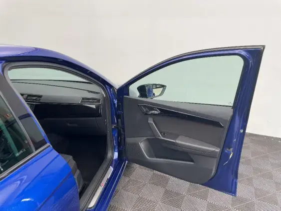 SEAT IBIZA V - voiture d'occasion - Photo 20