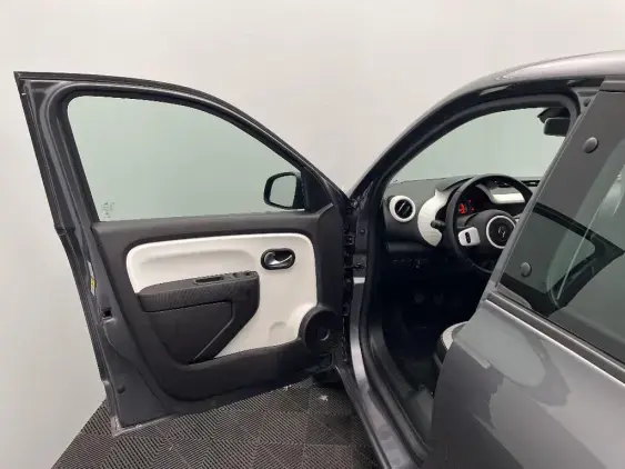 RENAULT TWINGO III - voiture d'occasion - Photo 19