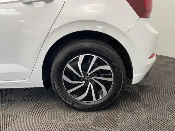 VOLKSWAGEN POLO VI - voiture d'occasion - Photo 23