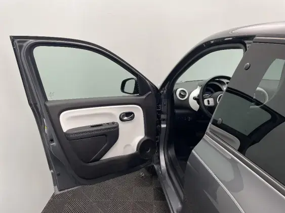 RENAULT TWINGO ELECTRIQUE III - voiture d'occasion - Photo 19