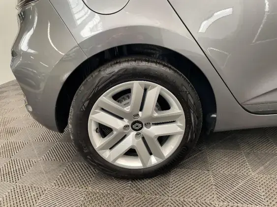 RENAULT CLIO V - voiture d'occasion - Photo 24