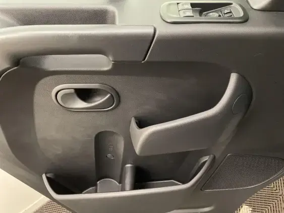 RENAULT MASTER FG III - voiture d'occasion - Photo 19