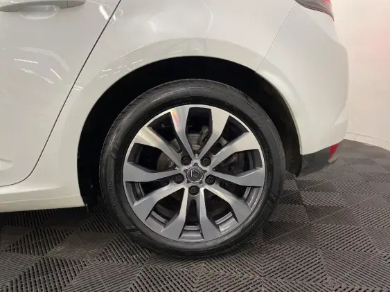 RENAULT MEGANE IV - voiture d'occasion - Photo 24