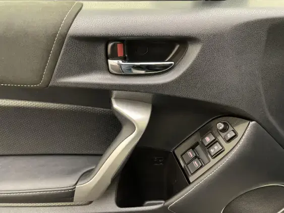 TOYOTA GT86 - voiture d'occasion - Photo 16