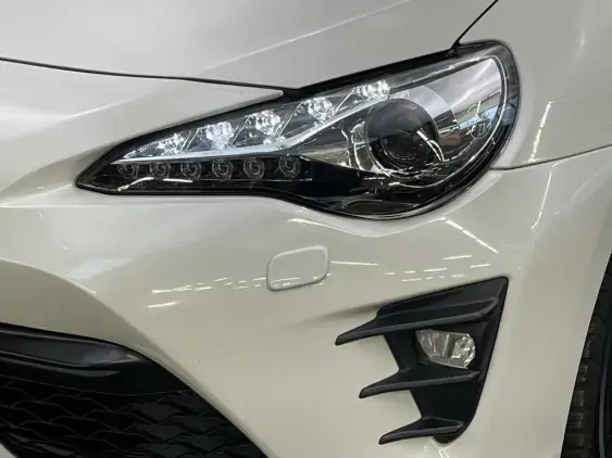 TOYOTA GT86 - voiture d'occasion - Photo 22