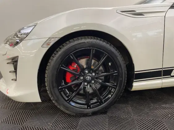 TOYOTA GT86 - voiture d'occasion - Photo 23
