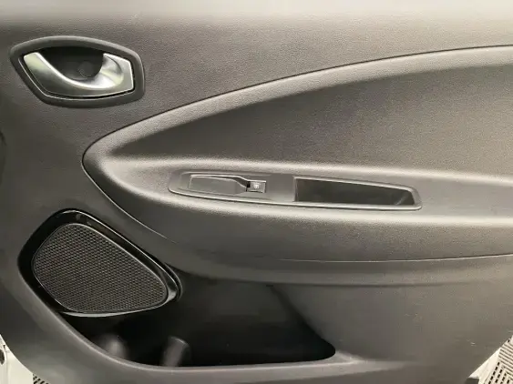 RENAULT ZOE REVERSIBLE - voiture d'occasion - Photo 20