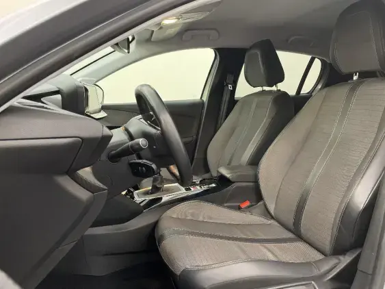 PEUGEOT 208 BUSINESS R II - voiture d'occasion - Photo 18