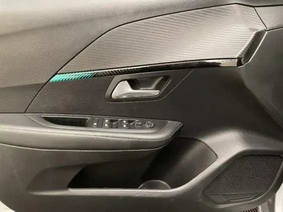 PEUGEOT 208 BUSINESS R II - voiture d'occasion - Photo 19