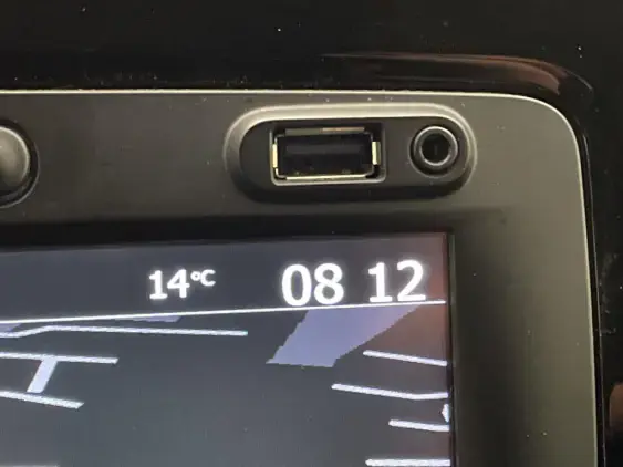 RENAULT CAPTUR - voiture d'occasion - Photo 20