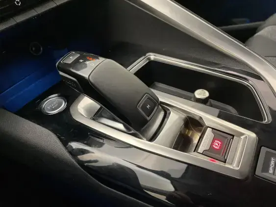 PEUGEOT 3008 II - voiture d'occasion - Photo 21