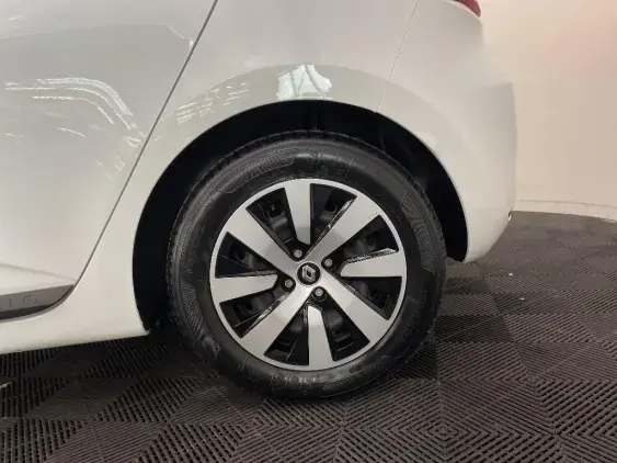 RENAULT CLIO V - voiture d'occasion - Photo 24