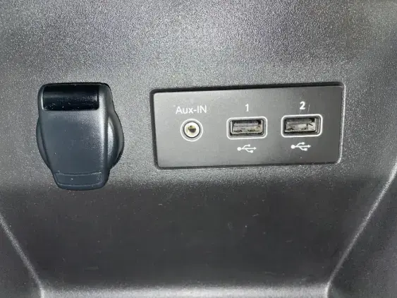 RENAULT CLIO V - voiture d'occasion - Photo 21