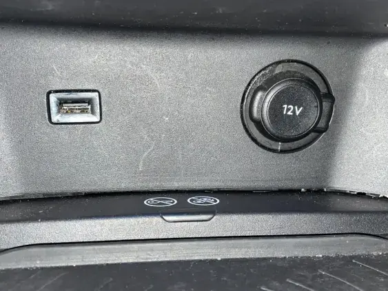 PEUGEOT 3008 II - voiture d'occasion - Photo 21