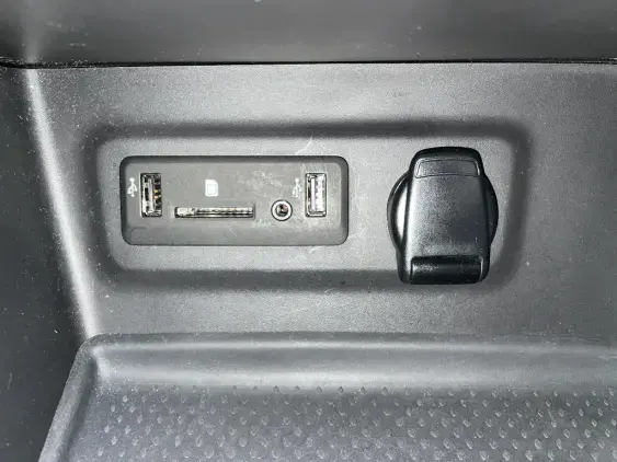 RENAULT MEGANE ESTATE IV - voiture d'occasion - Photo 21