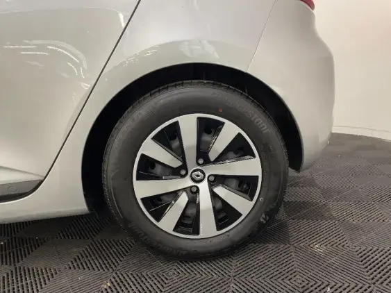 RENAULT CLIO V - voiture d'occasion - Photo 24