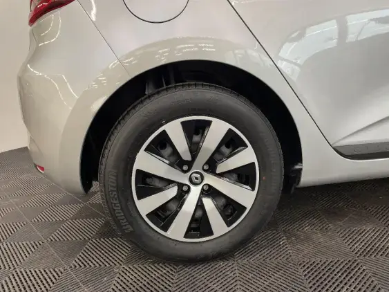 RENAULT CLIO V - voiture d'occasion - Photo 25