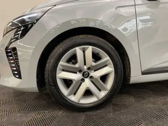 RENAULT CLIO V - voiture d'occasion - Photo 23