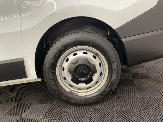 RENAULT TRAFIC FG III - voiture d'occasion - Photo 24