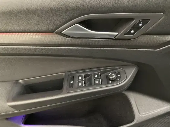 VOLKSWAGEN GOLF VIII - voiture d'occasion - Photo 17