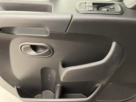 RENAULT MASTER FG III - voiture d'occasion - Photo 19