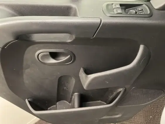 RENAULT MASTER FG III - voiture d'occasion - Photo 19