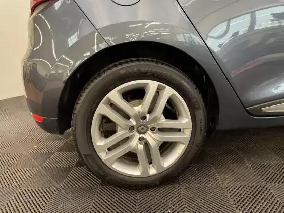 RENAULT CLIO IV - voiture d'occasion - Photo 25