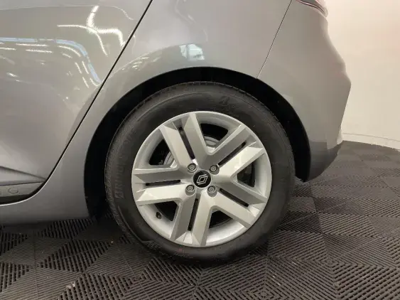 RENAULT CLIO V - voiture d'occasion - Photo 24