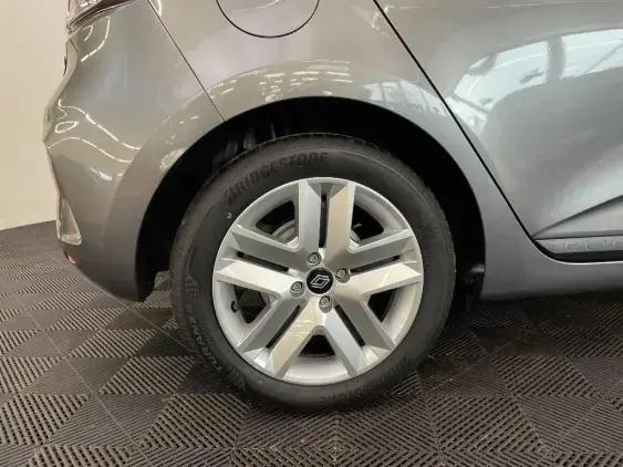 RENAULT CLIO V - voiture d'occasion - Photo 25