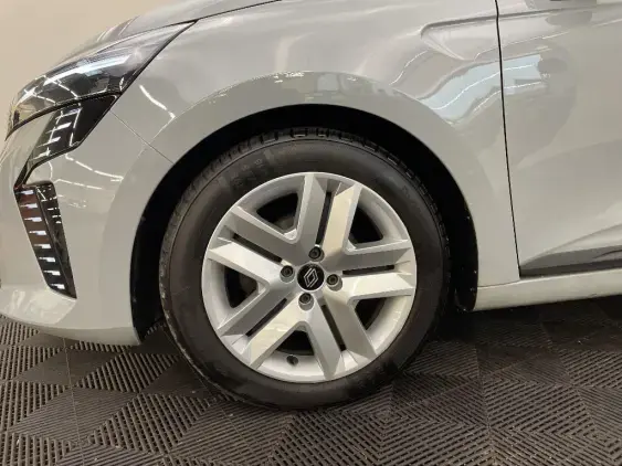 RENAULT CLIO V - voiture d'occasion - Photo 23