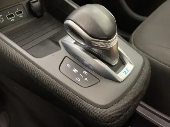 RENAULT ZOE - voiture d'occasion - Photo 17