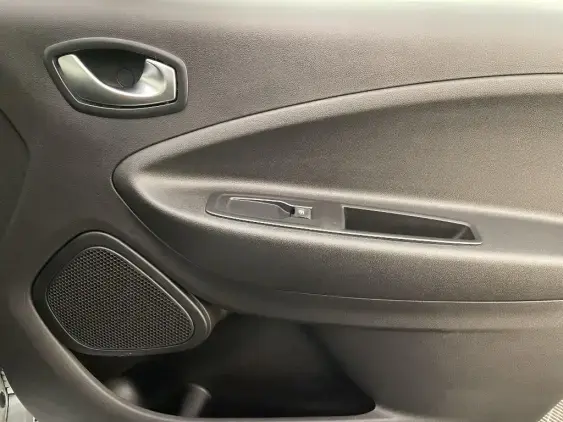 RENAULT ZOE - voiture d'occasion - Photo 20