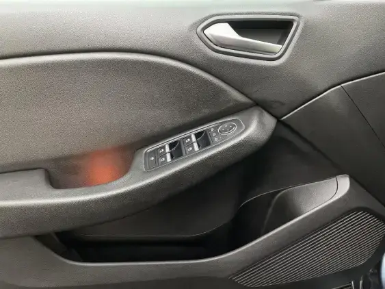 RENAULT CLIO V - voiture d'occasion - Photo 19