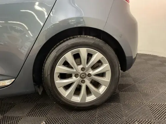 RENAULT CLIO V - voiture d'occasion - Photo 24