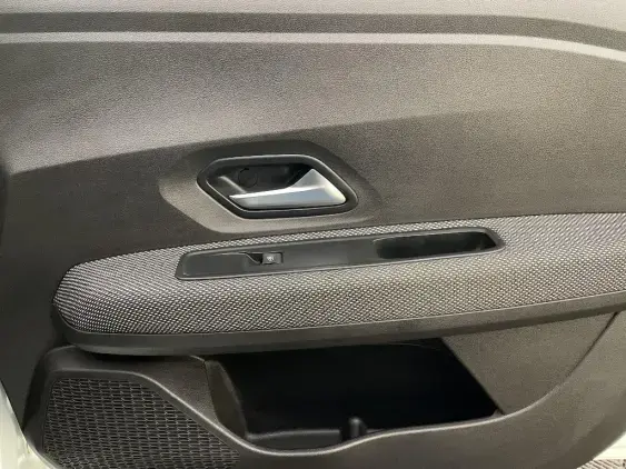 DACIA SANDERO III - voiture d'occasion - Photo 20