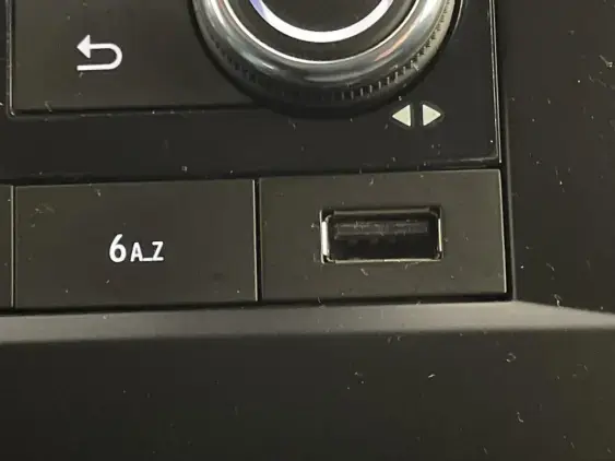 RENAULT TRAFIC III - voiture d'occasion - Photo 21