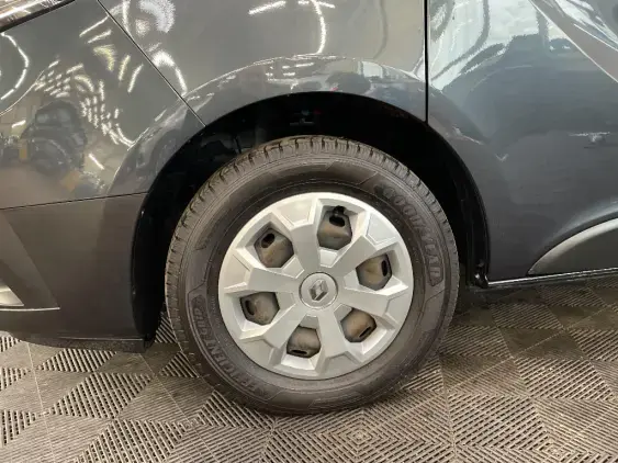 RENAULT TRAFIC III - voiture d'occasion - Photo 23