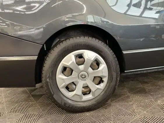 RENAULT TRAFIC III - voiture d'occasion - Photo 25