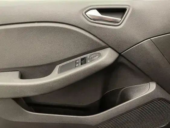 RENAULT CLIO V - voiture d'occasion - Photo 19