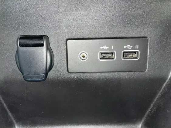 RENAULT CLIO V - voiture d'occasion - Photo 21